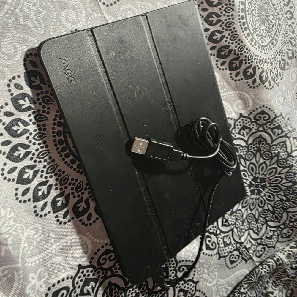 Black Tablet Keyboard Case